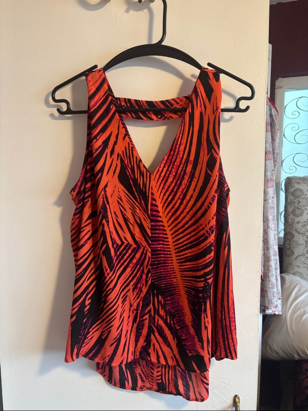 a.n.a Orange and Black Palm-Print V-Neck Tank